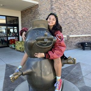 Meet your Posher, Ali